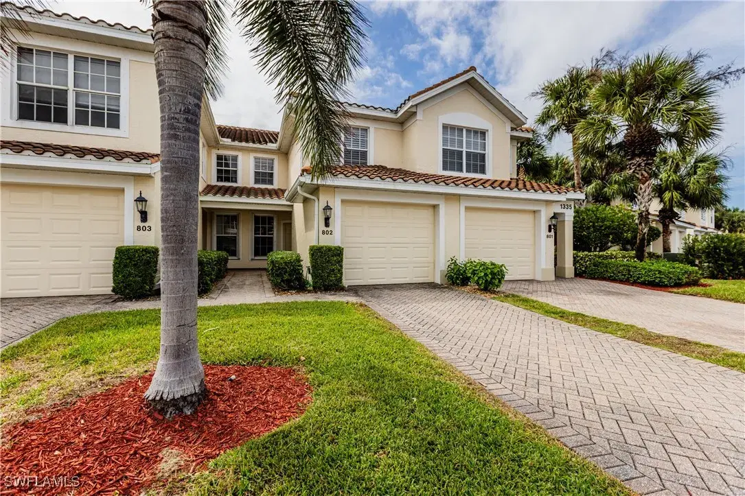 Picture of 1335 Henley St 802, Naples, FL 34105