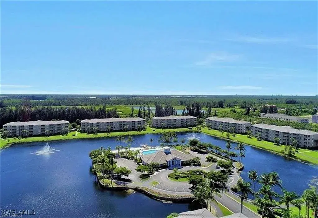 Picture of 16685 Lake Circle Dr 1020, Fort Myers, FL 33908