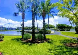 Picture of 16685 Lake Circle Dr 1020, Fort Myers, FL 33908