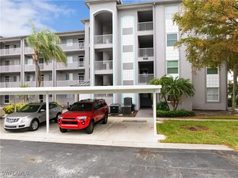 Picture of 16685 Lake Circle Dr 1020, Fort Myers FL 33908