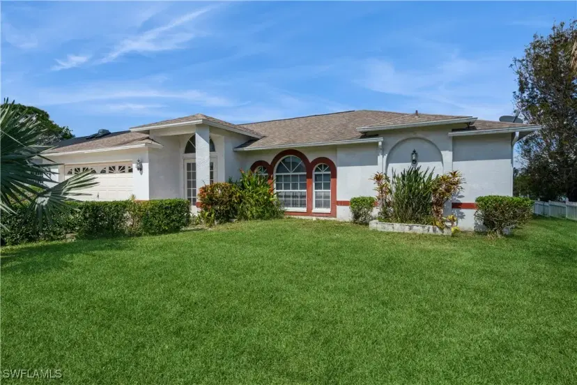 Picture of 8457 Grove Rd, Fort Myers FL 33967