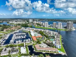 Picture of 112 Yacht Club Drive 7, North Palm Beach, FL 33408