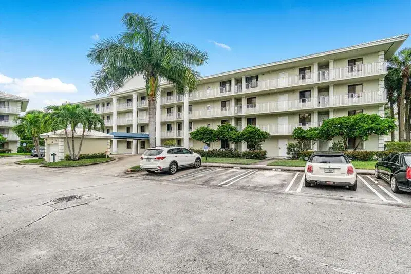 Picture of 2601 Village 103 Boulevard 103, West Palm Beach, FL 33409