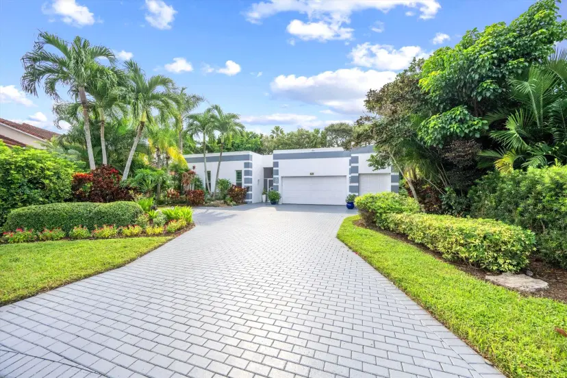 Picture of 25 Sutton Drive, Boynton Beach FL 33436