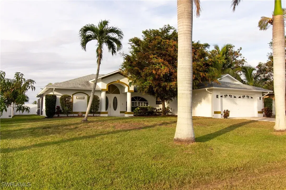 Picture of 609 SE 23Rd St, Cape Coral, FL 33990