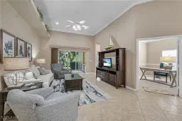 Picture of 104 Glen Eagle Cir, Naples, FL 34104