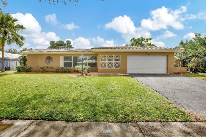 Picture of 7240 NW 7Th Ct, Plantation FL 33317