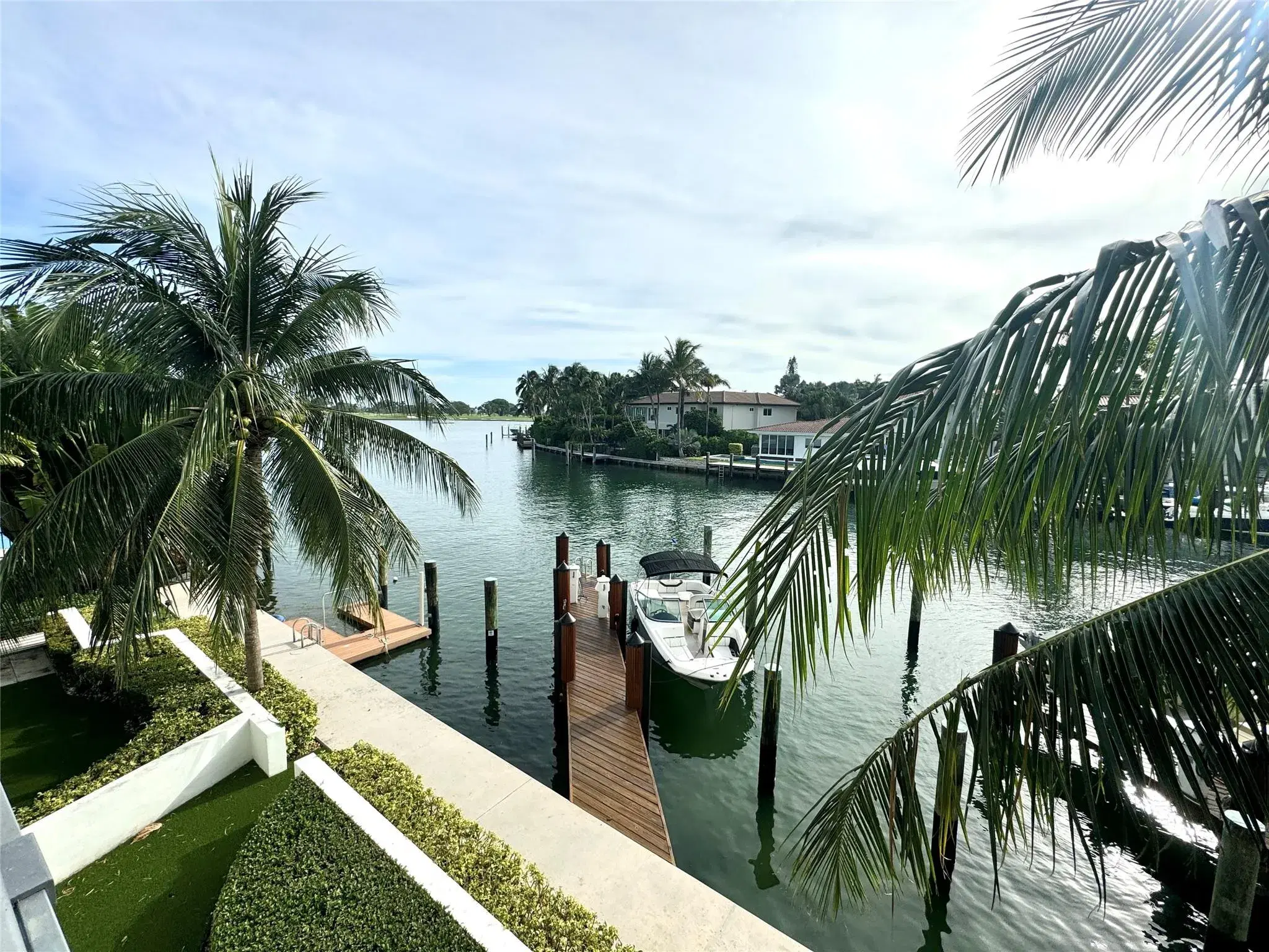 Picture of 9400 W Bay Harbor Dr 202, Bay Harbor Islands, FL 33154