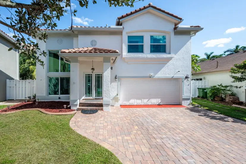 Picture of 84 Gables Blvd, Weston FL 33326