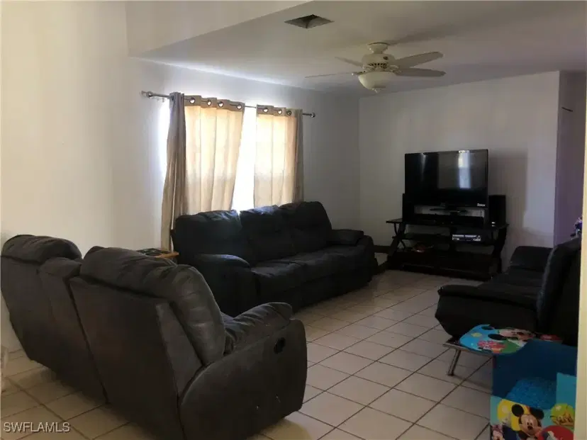 Picture of 3819 5Th St Sw, Lehigh Acres FL 33976