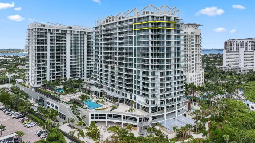 Picture of 3100 N Ocean Drive H-1804, Singer Island FL 33404