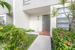 Picture of 1185 NW 98Th Terrace 133, Pembroke Pines, FL 33024