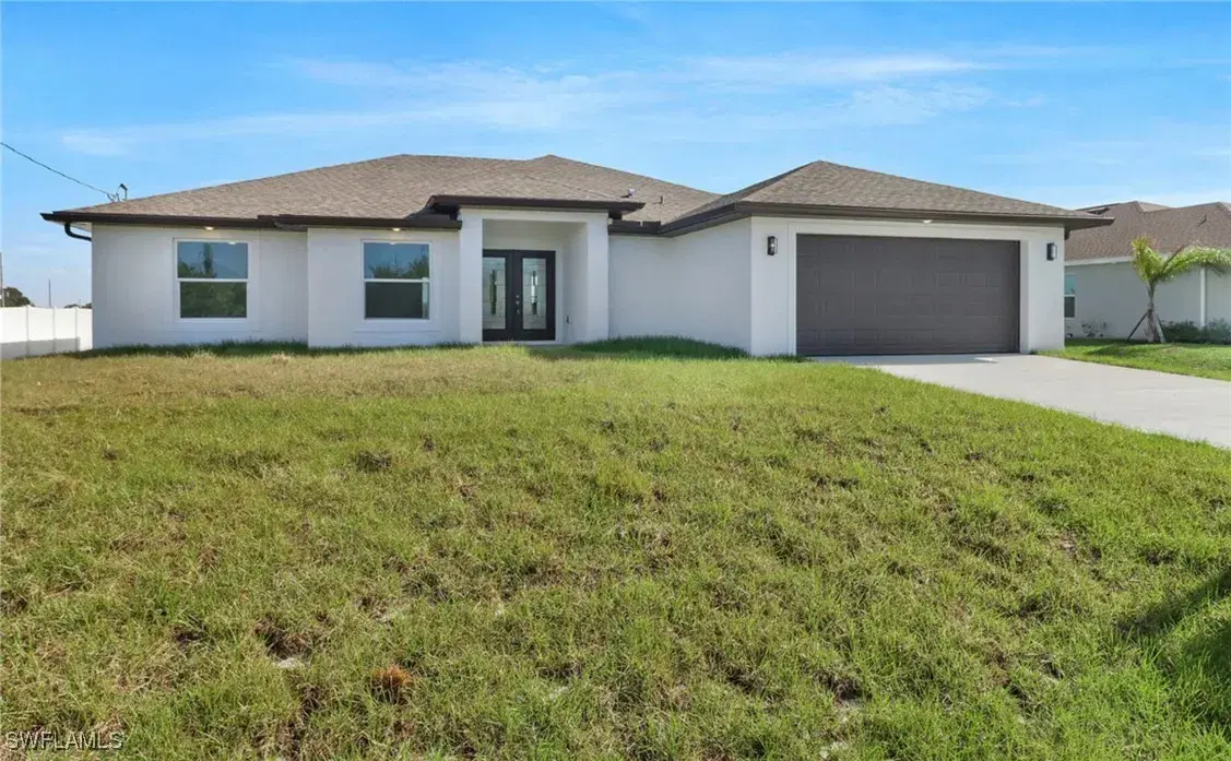 Picture of 381 Paulcrest Ave, Lehigh Acres, FL 33974