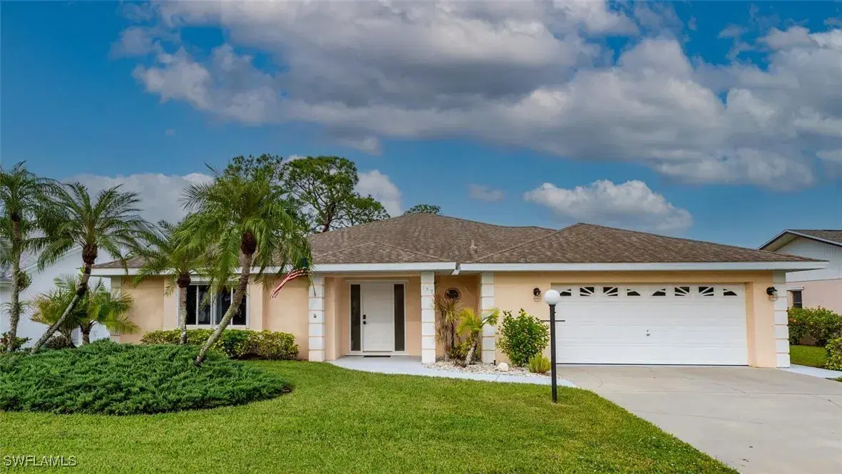 Picture of 189 Marseille Dr, Naples, FL 34112