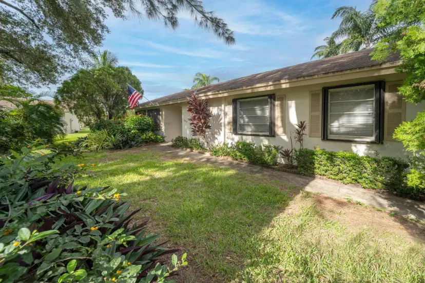 Picture of 2259 Nova Village Dr, Davie FL 33317