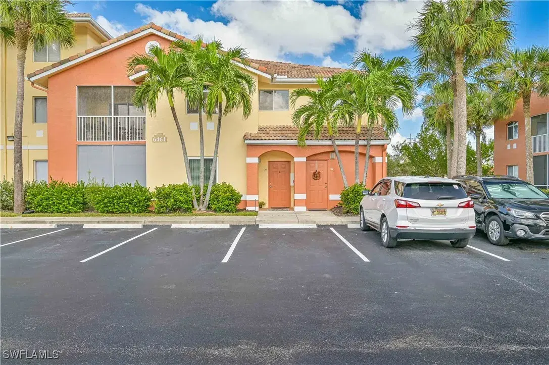 Picture of 6461 Aragon Way 108, Fort Myers, FL 33966