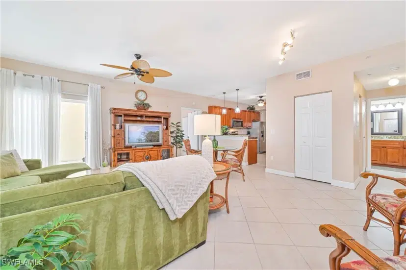 Picture of 6461 Aragon Way 108, Fort Myers FL 33966