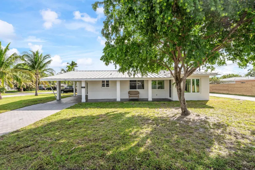 Picture of 300 NE 43Rd St, Oakland Park FL 33334