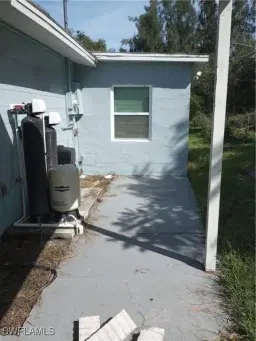 Picture of 17770 Palm Beach Blvd, Alva, FL 33920