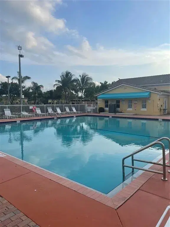 Picture of 2863 SE 15Th Rd 73, Homestead, FL 33035