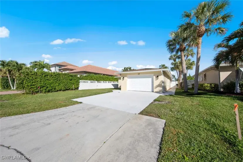 Picture of 527 97Th Ave N, Naples FL 34108