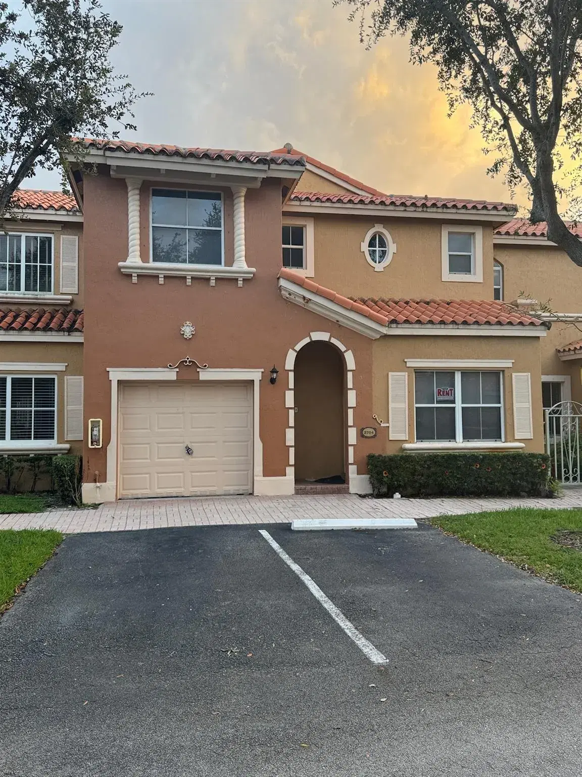 Picture of 8424 NW 139Th Ter 2704, Miami Lakes, FL 33016