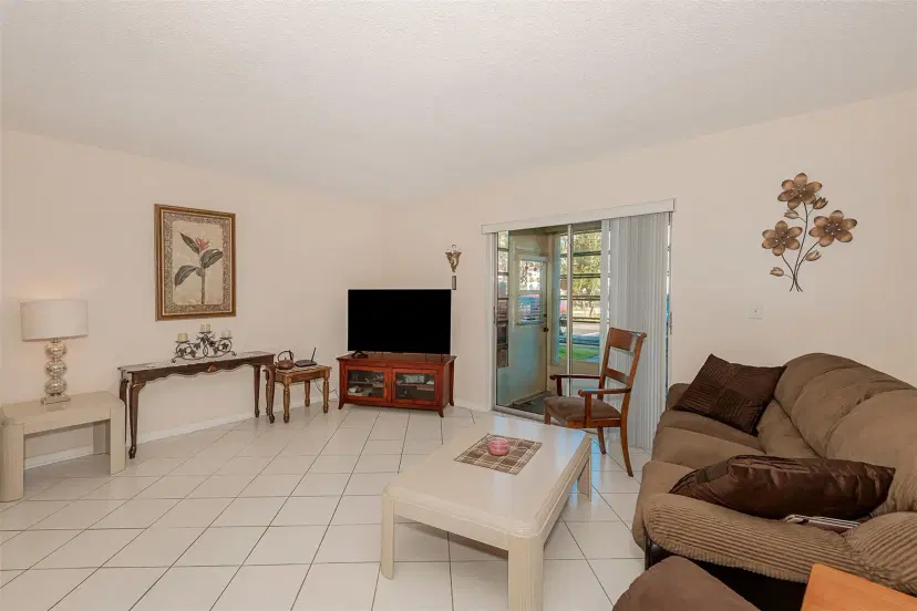 Picture of 4770 NW 21St St 105, Lauderhill FL 33313