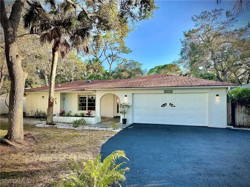 Picture of 2472 Harbor Rd, Naples FL 34104