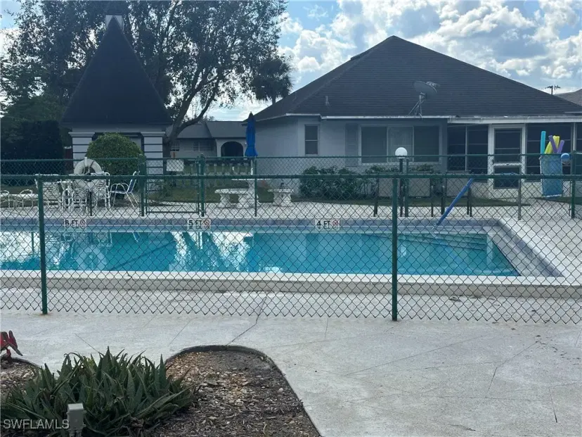 Picture of 323 Dania St, Lehigh Acres, FL 33936