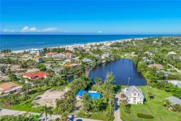 Picture of 231 Palm Lake Dr, Sanibel, FL 33957