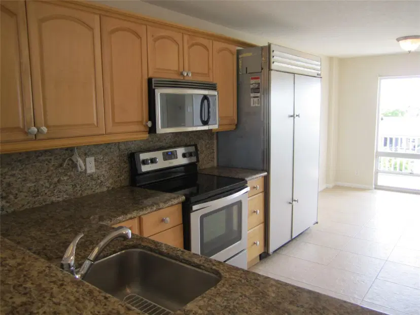 Picture of 2611 N Riverside Dr 507, Pompano Beach FL 33062