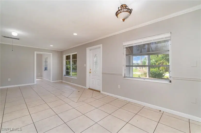 Picture of 3853 Lake St, Fort Myers FL 33901