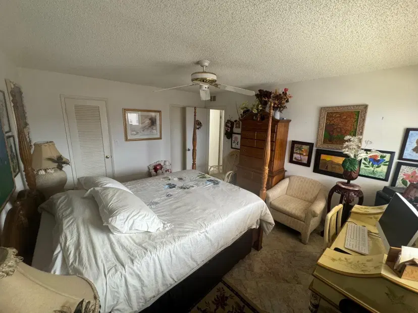 Picture of 1051 Hillsboro Mile 907E, Pompano Beach FL 33062