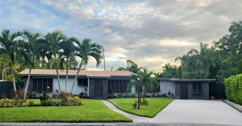 Picture of 108 NE 26 Dr, Wilton Manors FL 33334