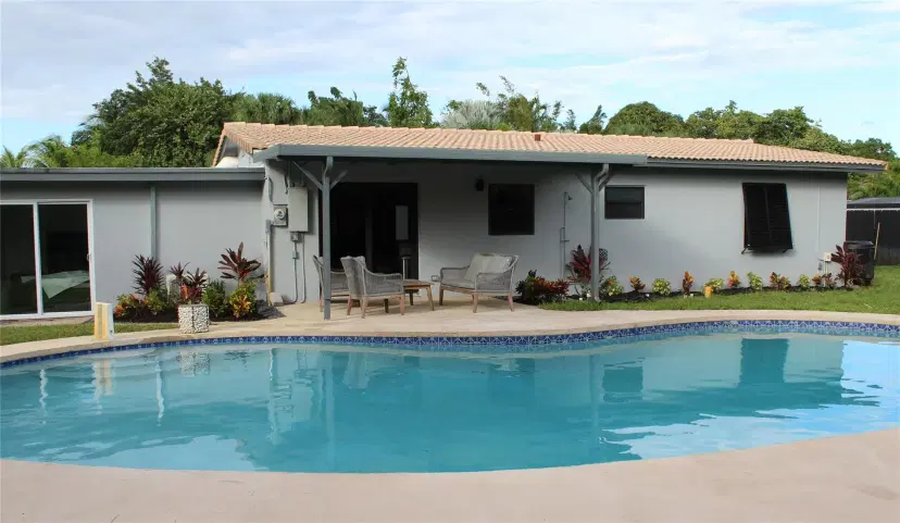 Picture of 108 NE 26 Dr, Wilton Manors FL 33334