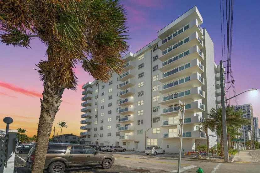 Picture of 1701 S Ocean Drive 903, Hollywood FL 33019