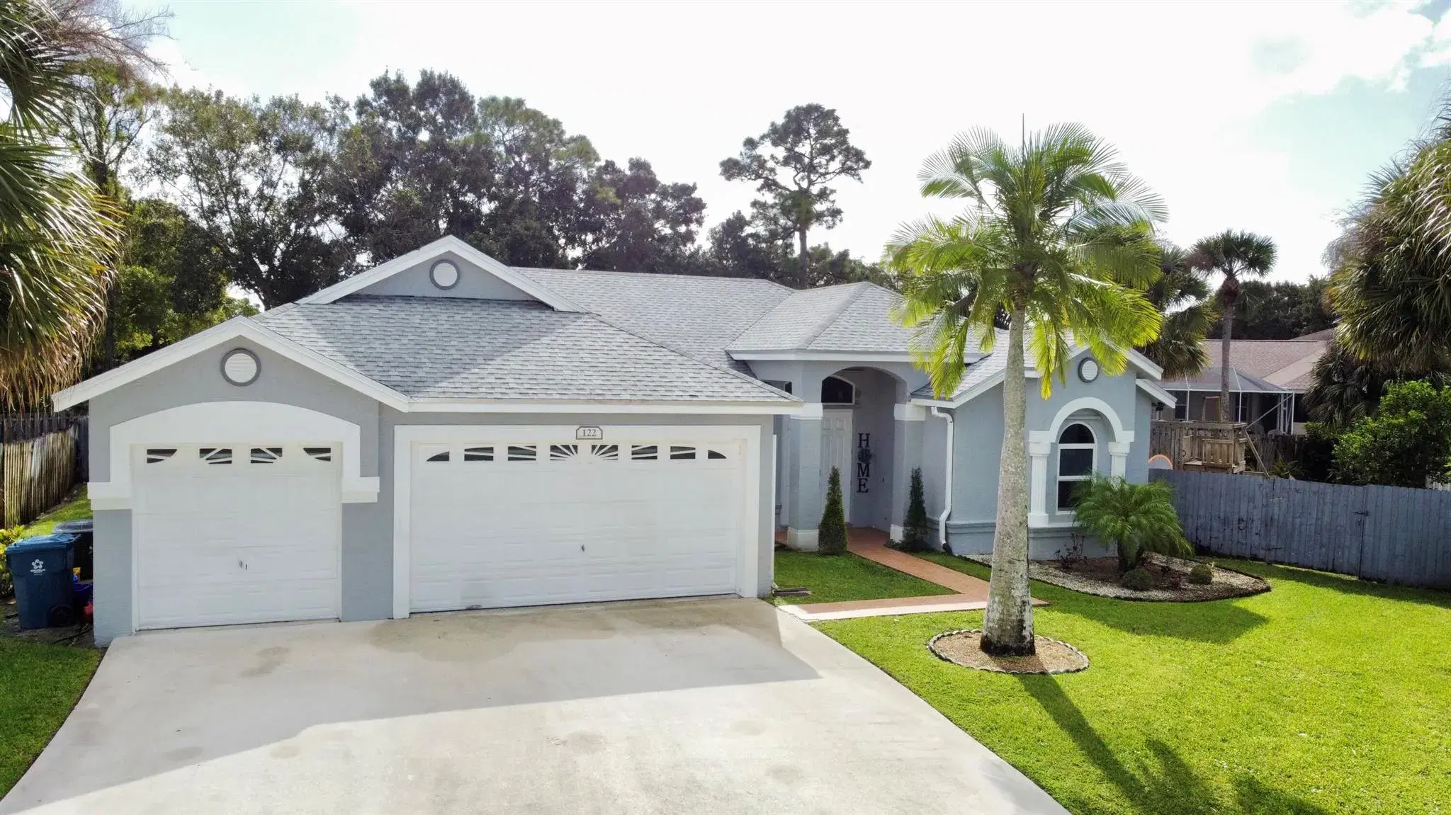 Picture of 122 Nottingham Road Road, Royal Palm Beach, FL 33411