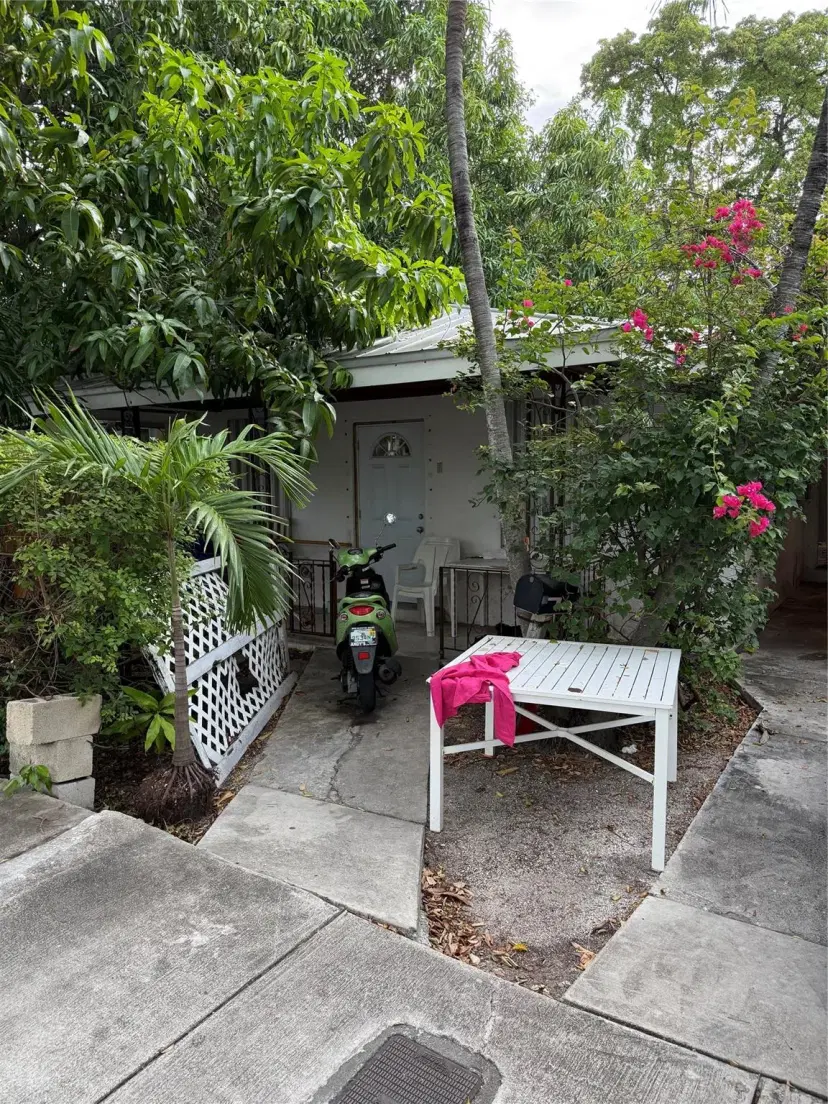 Picture of 414 Virginia St, Key West FL 33040