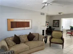 Picture of 1514 Edgewater Cir 3A, Fort Myers, FL 33919