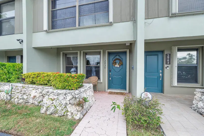 Picture of 2939 NE 60Th Street 2939, Fort Lauderdale FL 33308