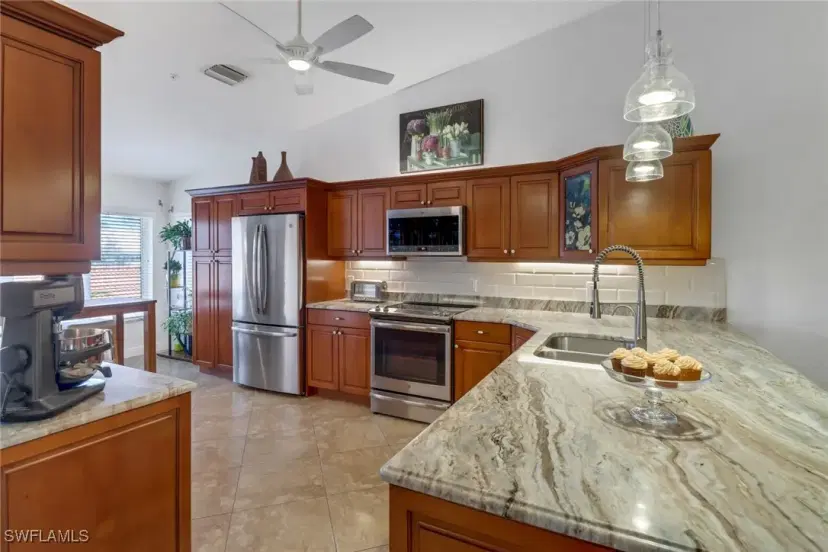 Picture of 2395 Hidden Lake Dr 4608, Naples FL 34112