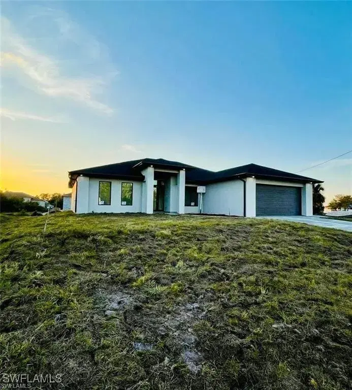 Picture of 417 Progress Ave, Lehigh Acres FL 33974