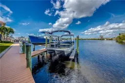 Picture of 178 Shadroe Cove Cir 903, Cape Coral, FL 33991