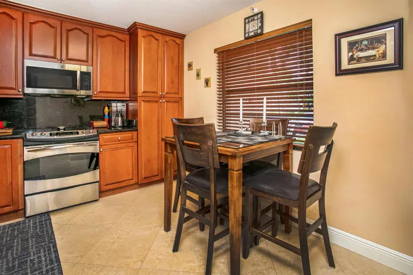 Picture of 130 Lake Nancy Drive 101, West Palm Beach FL 33411