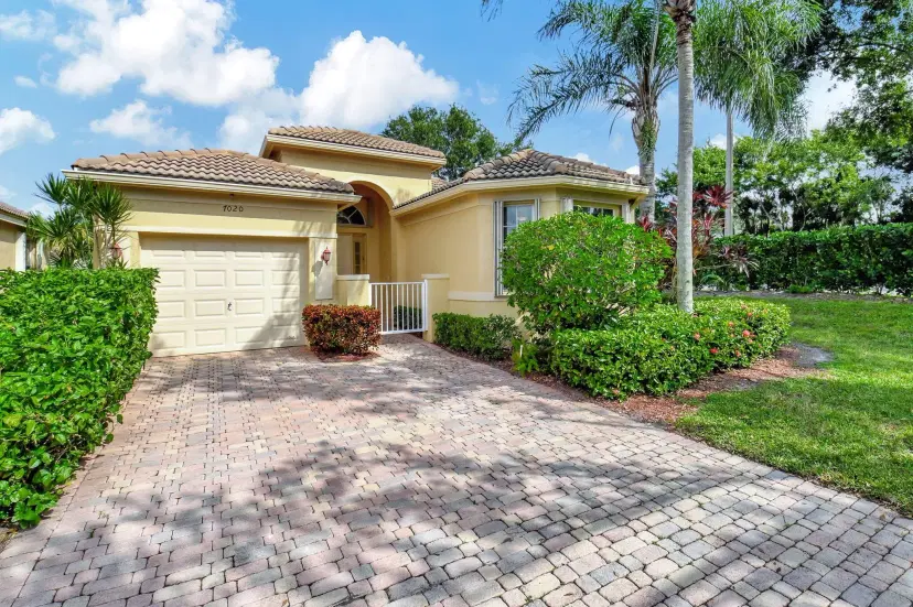 Picture of 7020 Cataluna Circle, Delray Beach FL 33446