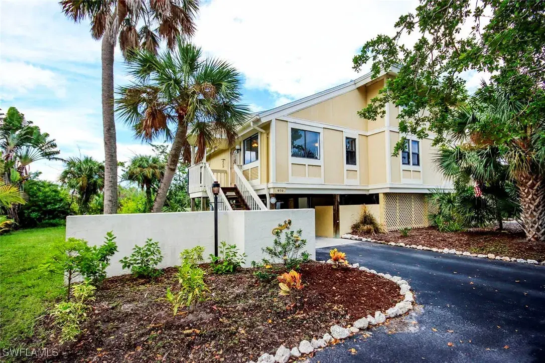 Picture of 970 Greenwood Ct S, Sanibel, FL 33957