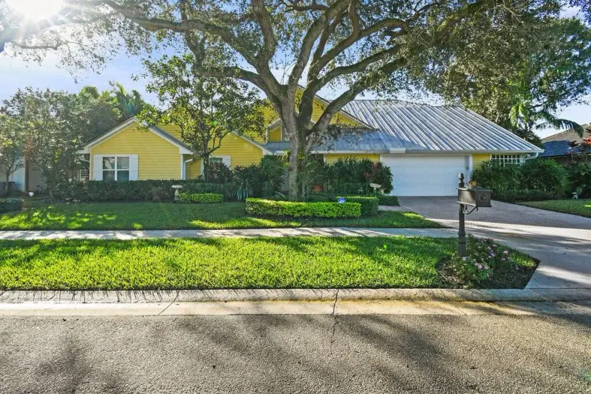 Picture of 2388 Palm Harbor Drive, Palm Beach Gardens FL 33410