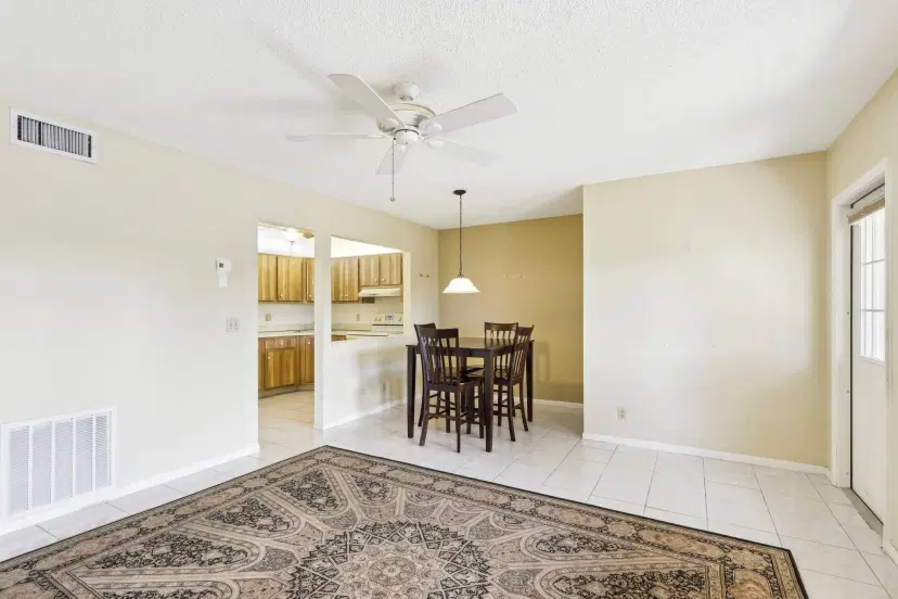 Picture of 209 Pine Hov Cir A-2, Greenacres FL 33463