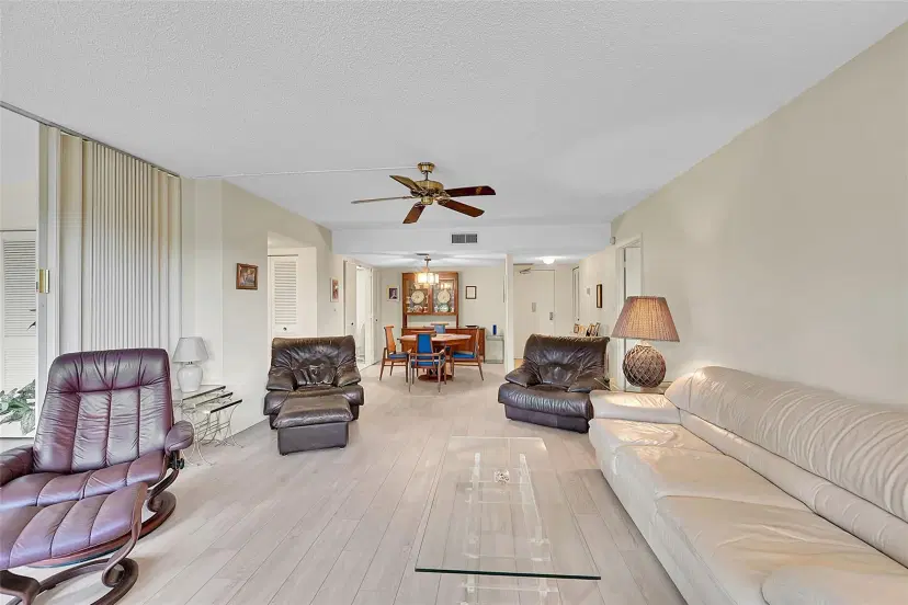 Picture of 10777 W Sample Rd 408, Coral Springs FL 33065