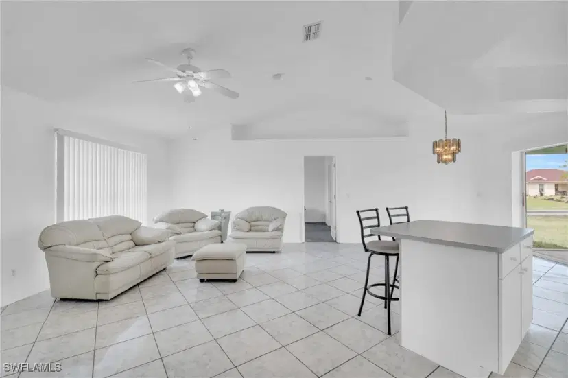 Picture of 822 Chapel Ave, Lehigh Acres FL 33971